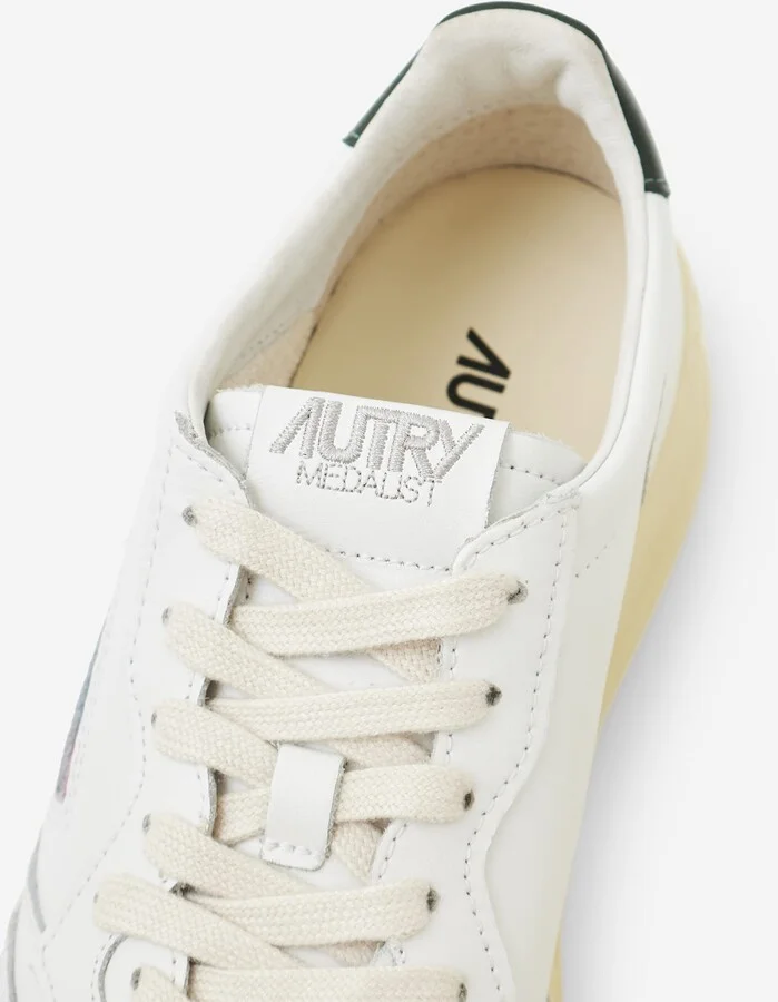 01 Low Sneakers - Image 5