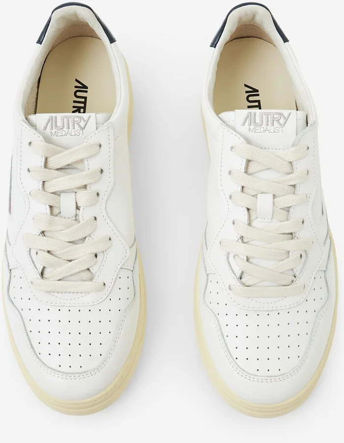 01 Low Sneakers - Image 2