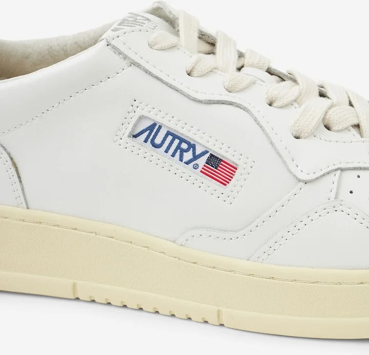 01 Low Sneakers - Image 4