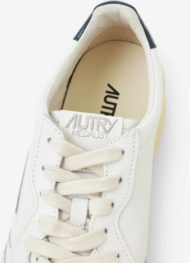 01 Low Sneakers - Image 5