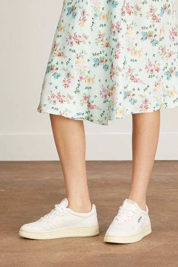 01 Low Sneakers in Goat/Goat White - Image 2
