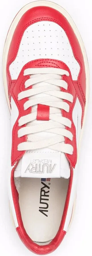 01 Low-Top Sneakers - Image 4