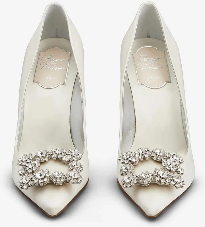 100 Flower Strass Buckle Pumps in Satin - Image 3