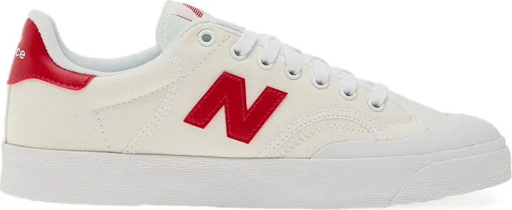 100 Logo-Detail Sneakers