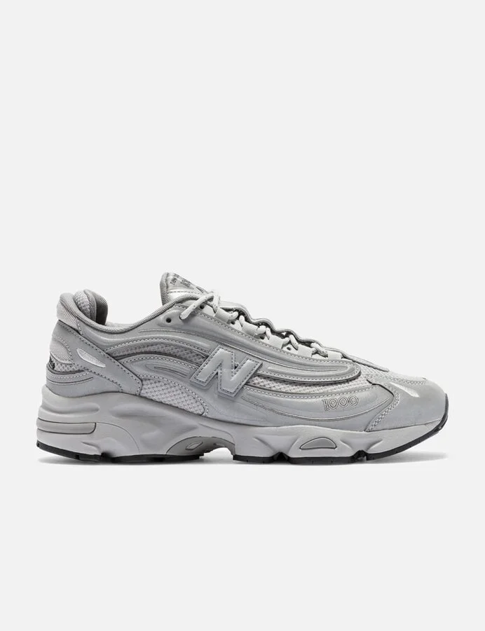 Grey > 灰色 > 그레이 > グレー