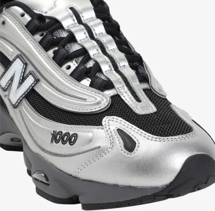 1000 Low-Top Sneakers - Image 3