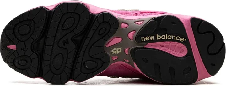 1000 "Pink" sneakers - Image 4