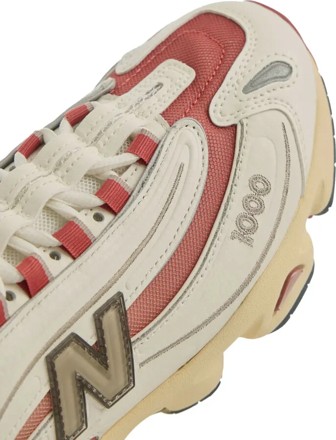 1000 Sneakers - Image 2