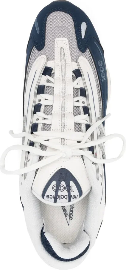 1000 Sneakers - Image 4