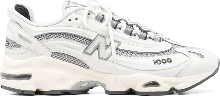 1000 Sneakers
