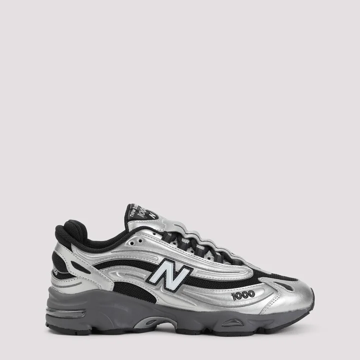 1000 Sneakers