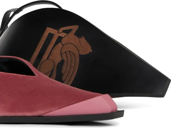 100mm Velvet Buckled Pumps - Image 3