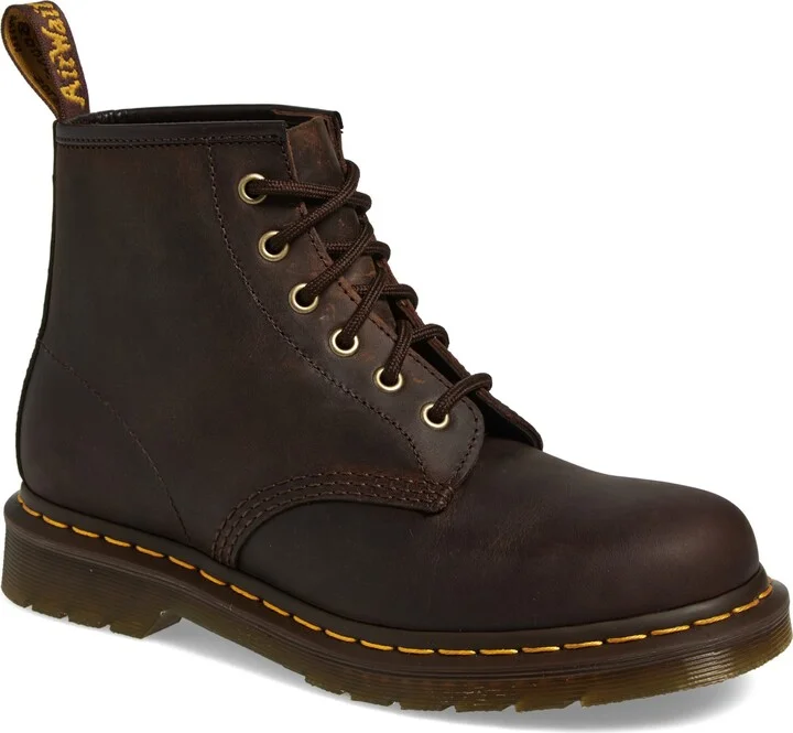 101 Lace-Up Boot