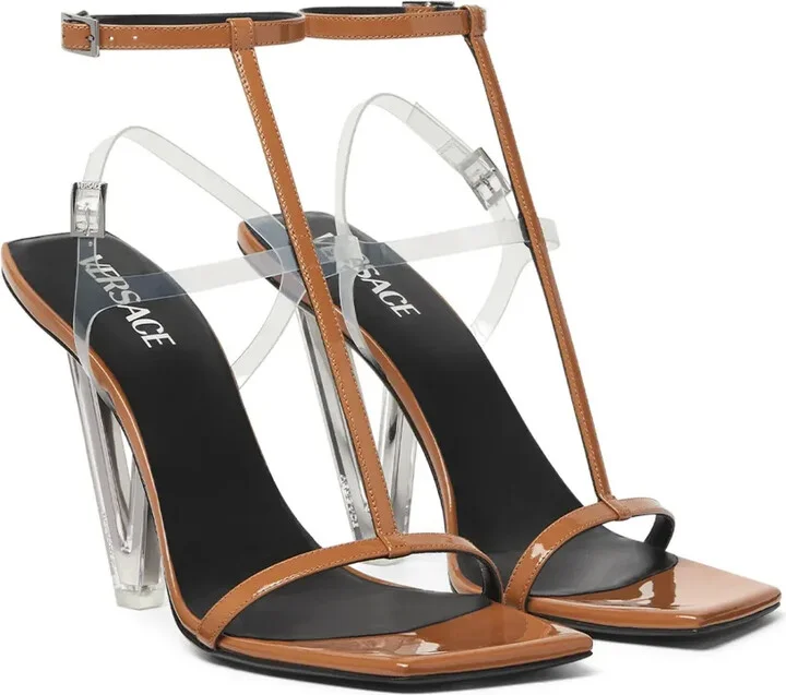 105mm V2025 patent-leather sandals - Image 2