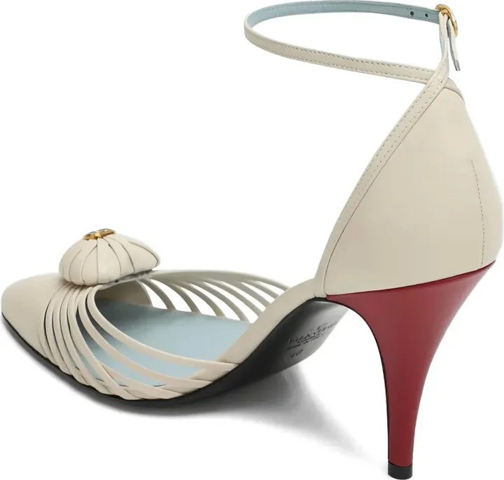 10mm Heart-Plaque Leather Pumps - Image 5