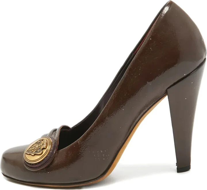 110mm Crest-Button Leather Pumps