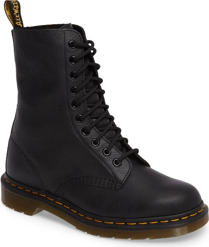 1490 Lace-Up Boot