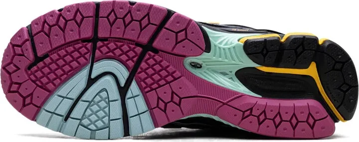 1906 "Neon Nights" sneakers - Image 4
