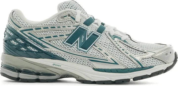 1906 Sneakers
