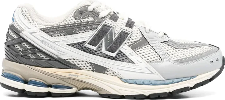 1906 Sneakers