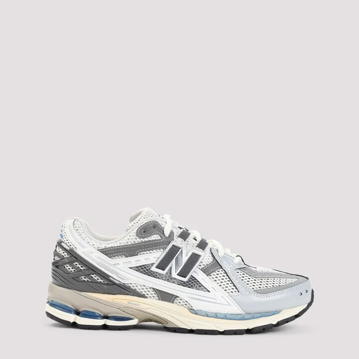 1906 Sneakers