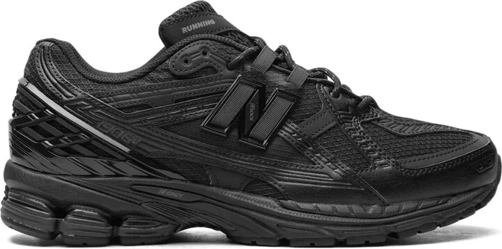 1906 "Tripple Black" sneakers