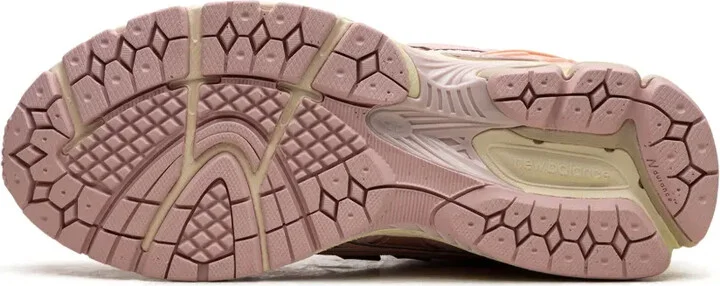 1906N Lunar New Year "Shell Pink" sneakers - Image 4