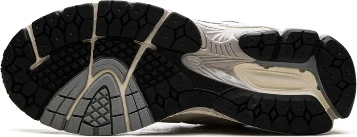 1906R "Beige/Grey" sneakers - Image 4