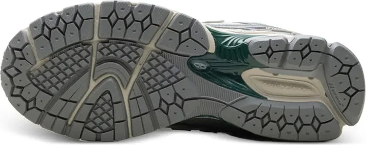 1906R "Cream Green" sneakers - Image 4