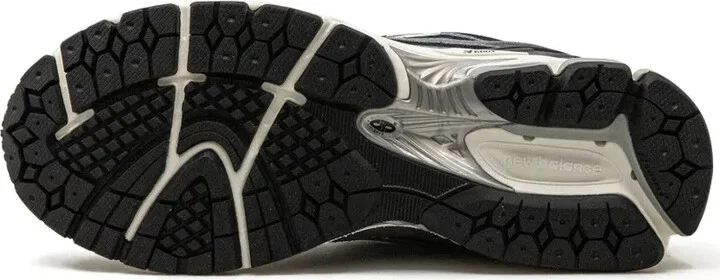 1906R low-top sneakers - Image 4