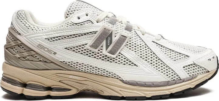neutrals