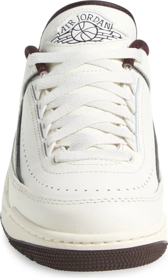 2/3 Sneaker - Image 4