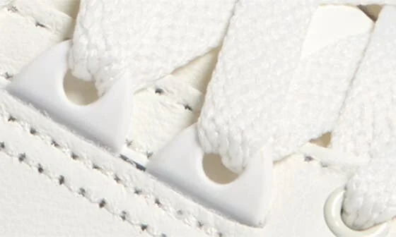 2/3 Sneaker - Image 7