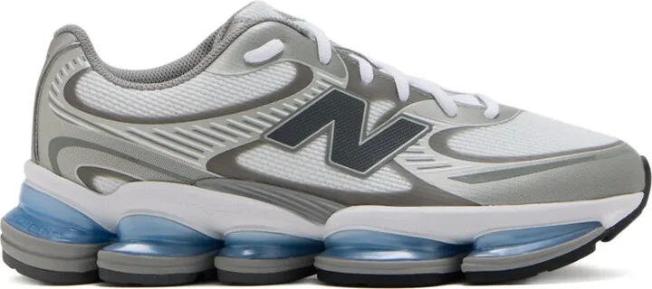 2000 Sneakers