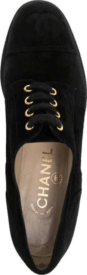2000s CC logo-embossed lace-up shoes - Image 4