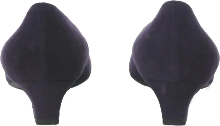 2000s Suede Low-Heel Pumps - Image 5