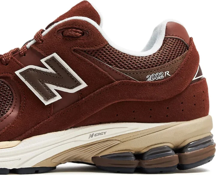 2002 Sneakers - Image 2