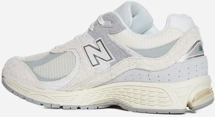 2002 Sneakers - Image 3
