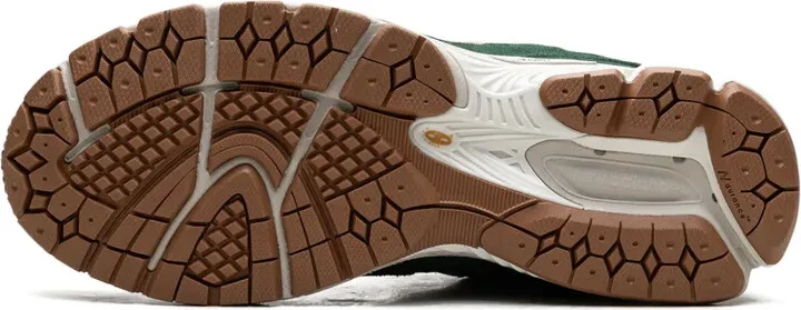 2002R "ASOS Exclusive Green" sneakers - Image 4