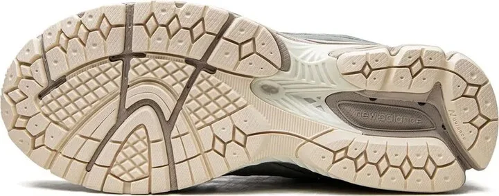 2002R "Kith Pistachio" sneakers - Image 4