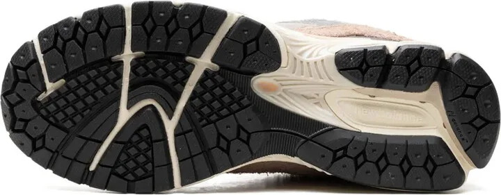 2002R low-top sneakers - Image 4