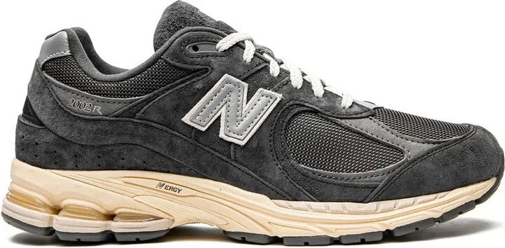 2002R low-top sneakers