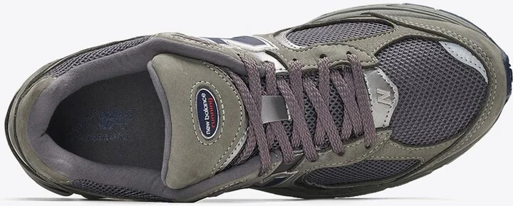2002R Low-Top Sneakers in Castlerock with Natural Indigo - Image 2