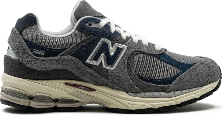 2002R "Navy" sneakers