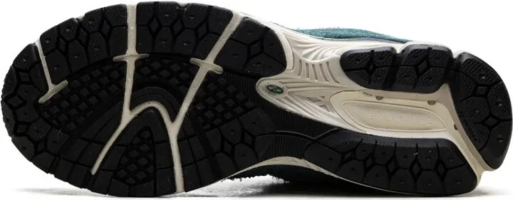 2002R "New Spruce Magnet" sneakers - Image 4