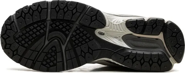 2002R "Raincloud Concrete" sneakers - Image 4