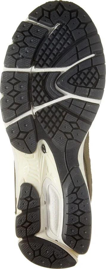 2002R Sneaker - Image 11