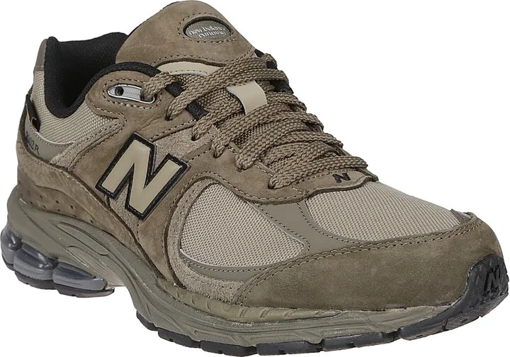 2002r Sneakers - Image 2