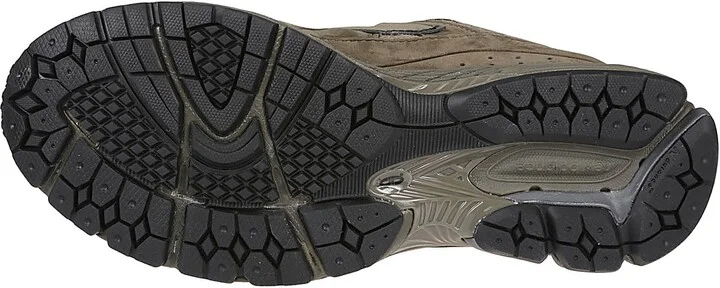 2002r Sneakers - Image 5