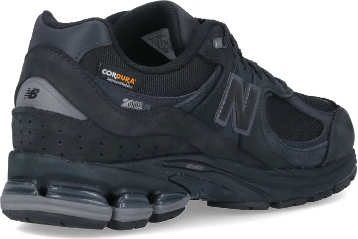 2002r Sneakers - Image 4